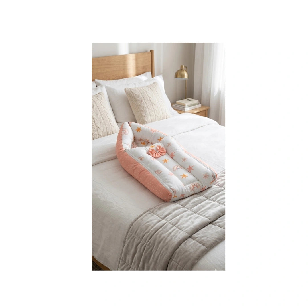 Portable baby carry bed and sleeping nest