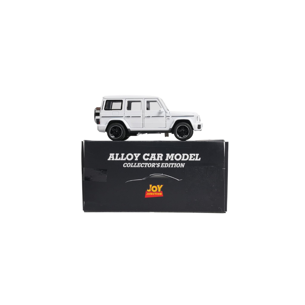 Toy Rush 1:32 Scale Mercedes-Benz G-Class Die-Cast Alloy Metal Pull Back Model Car with Openable Doors, Light & Music Age 6-14 Years