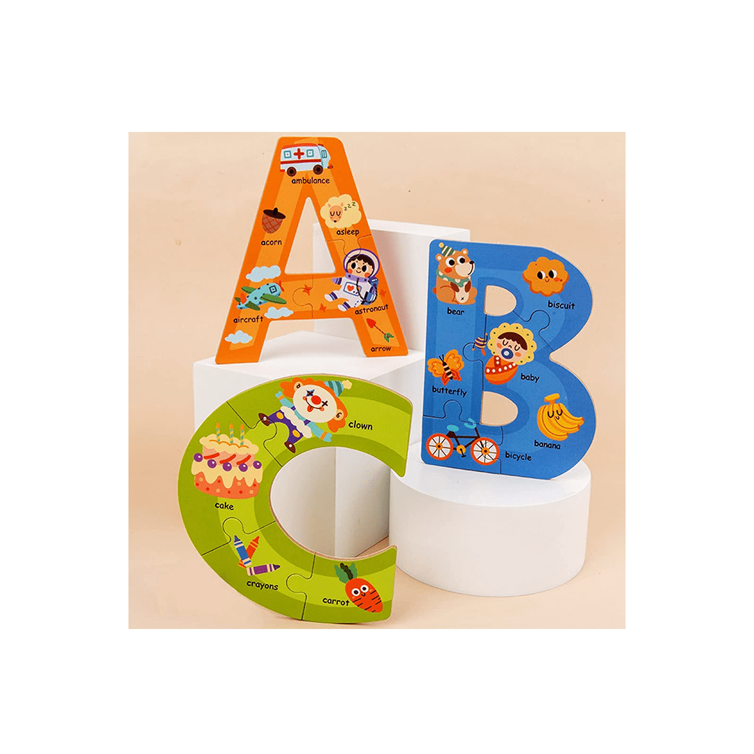 The Clever Clogs Alphabet Jigsaw Puzzle (3 Years+)