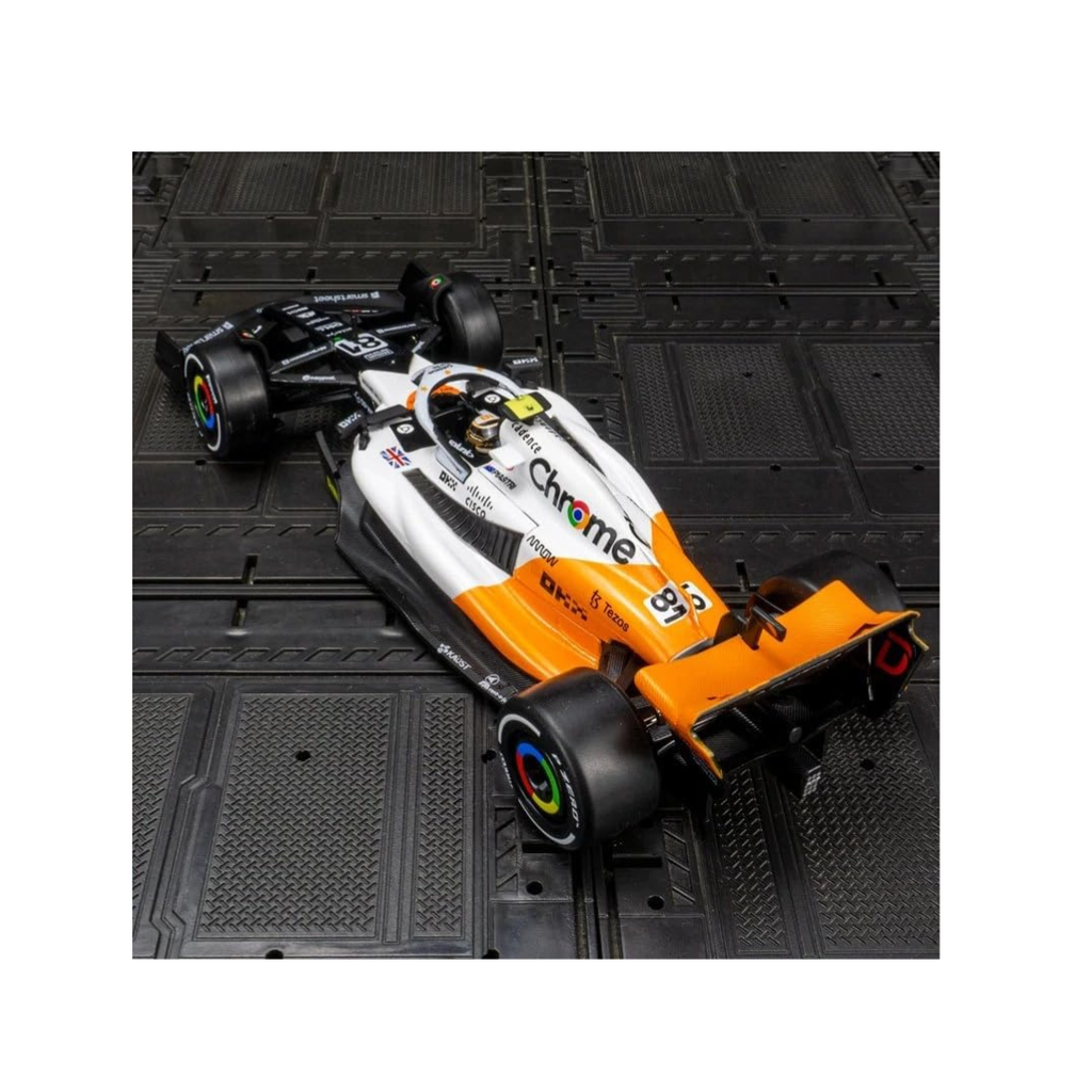 CCA 1:24 Diecast Model Car