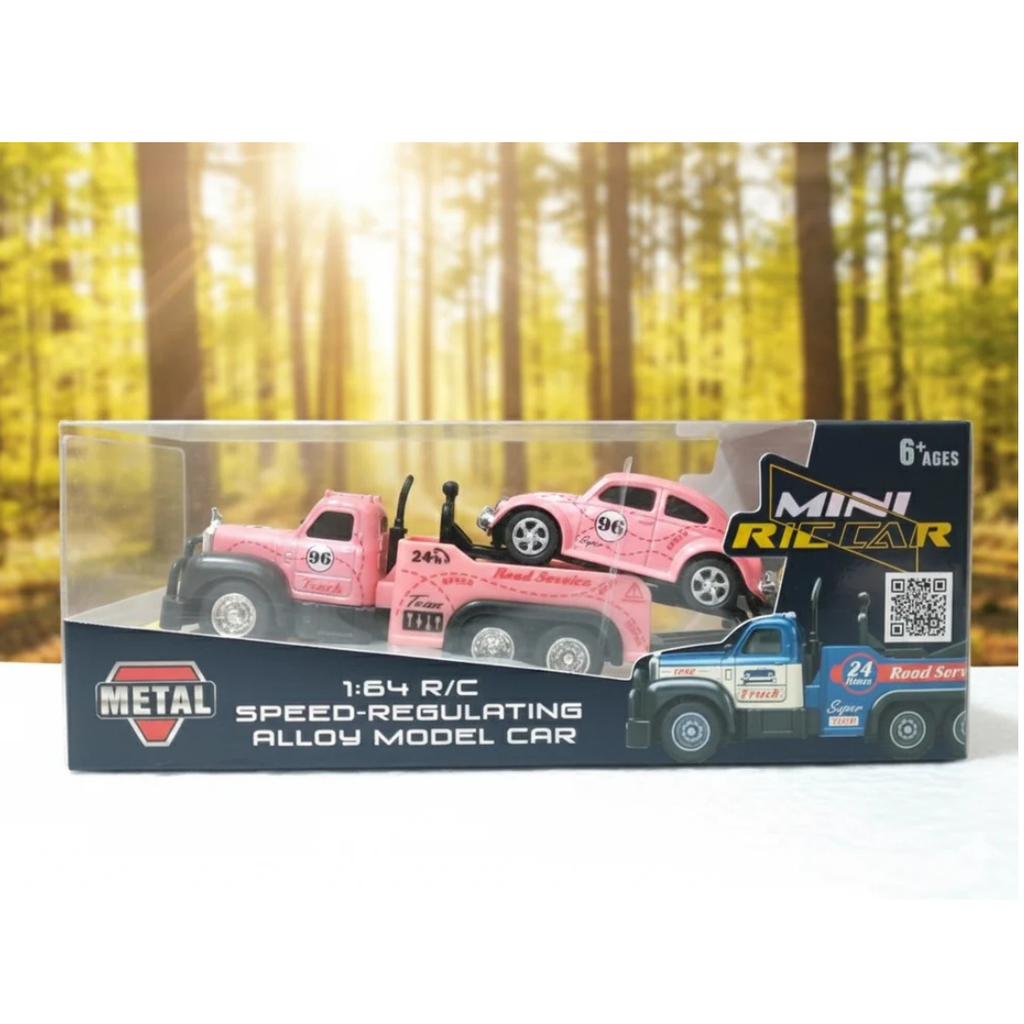 1:64 Scale Mini R/C Speed-Regulating Alloy Tow Truck & Classic Car Set