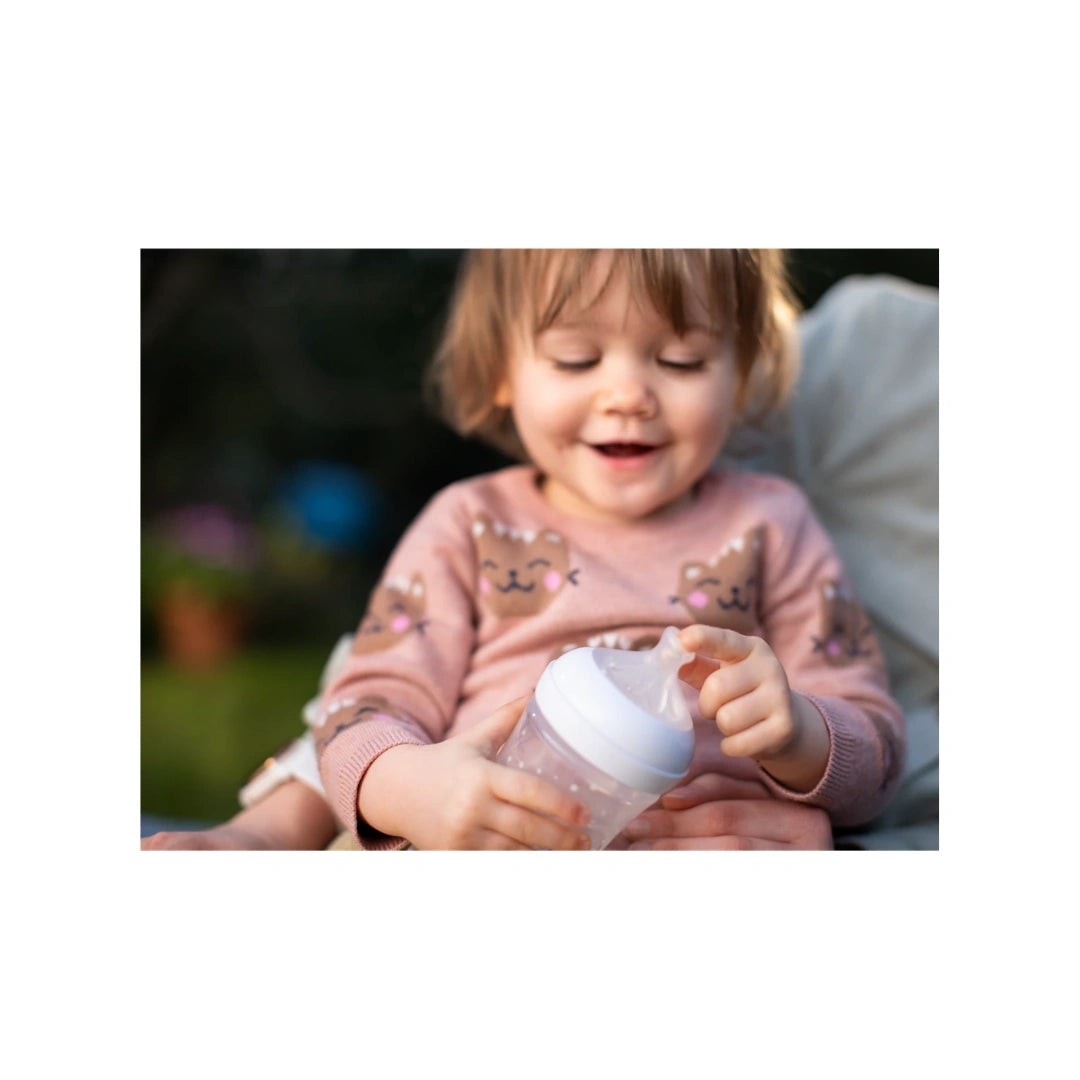 Medium flow silicone baby bottle teat