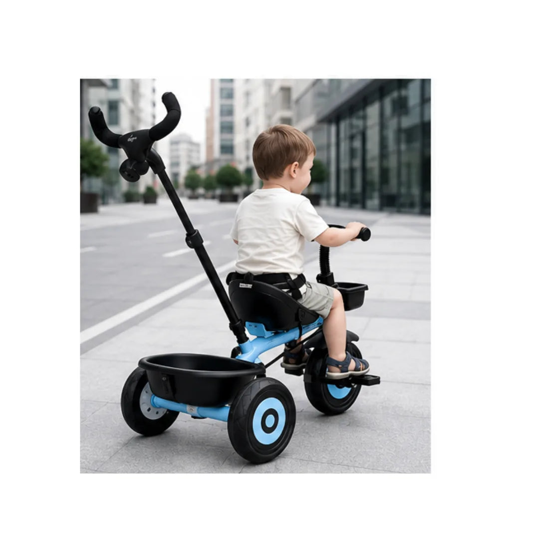 Kids tricycle with parent push handle