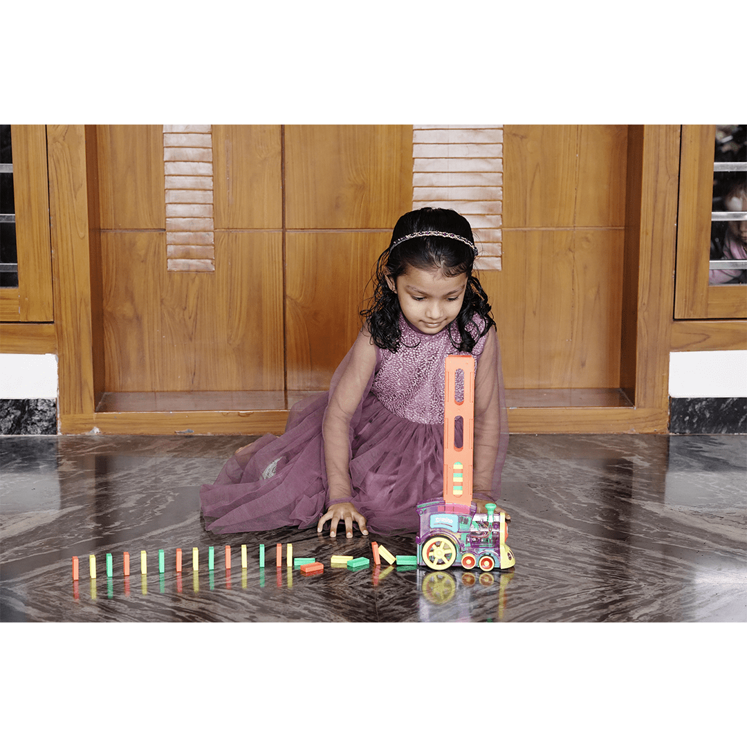 Baan Toys Toys Baan Toys Domino Toy Train Set 60 Pcs Domino Block Set, Domino Rally Train Model with Lights and Sounds Construction and Stacking Toys (3 Years+)