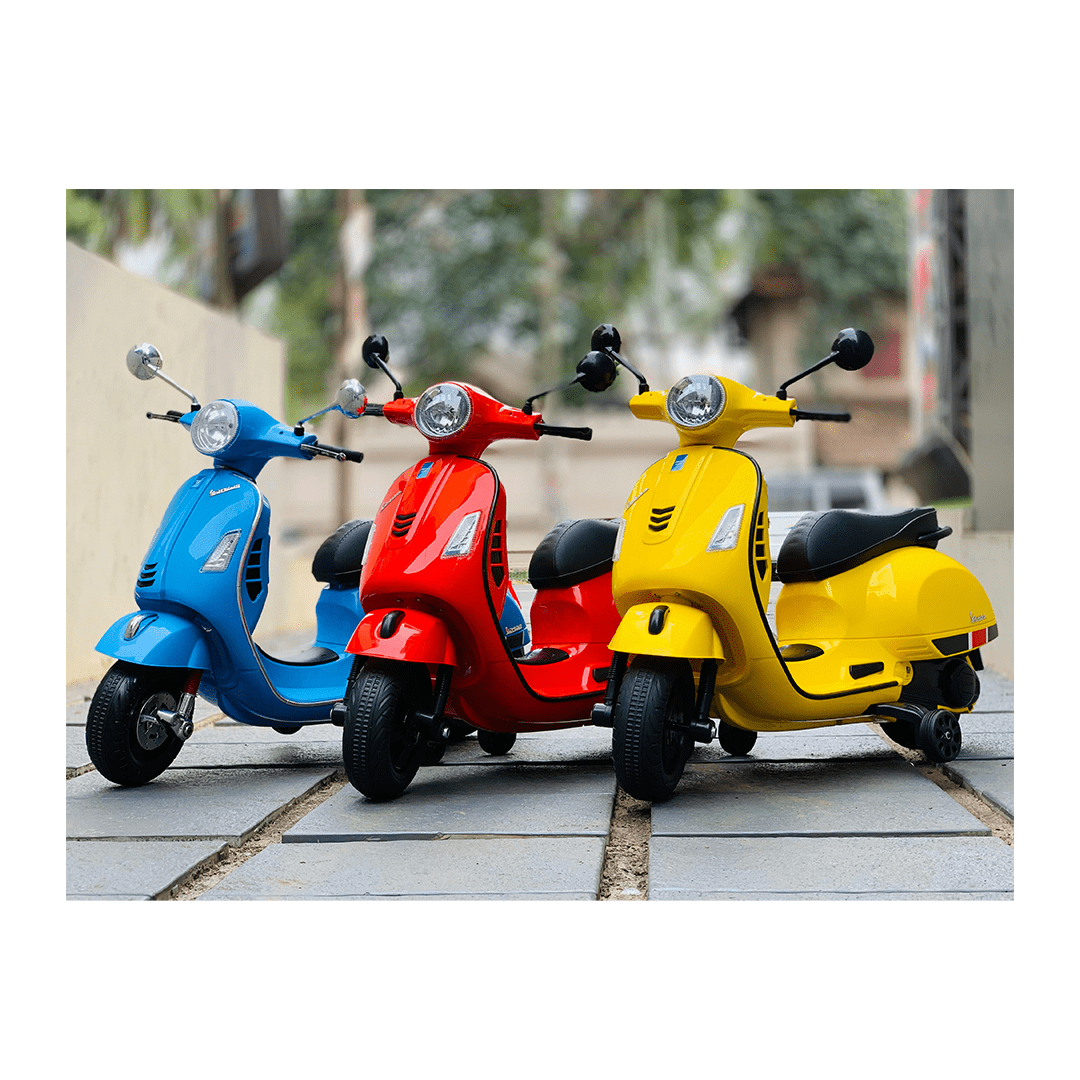 Baan Toys Toys Baan Toys Vespa Rechargeable Battery Operated 12v Ride-on Scooter For Kids (3 Years+)